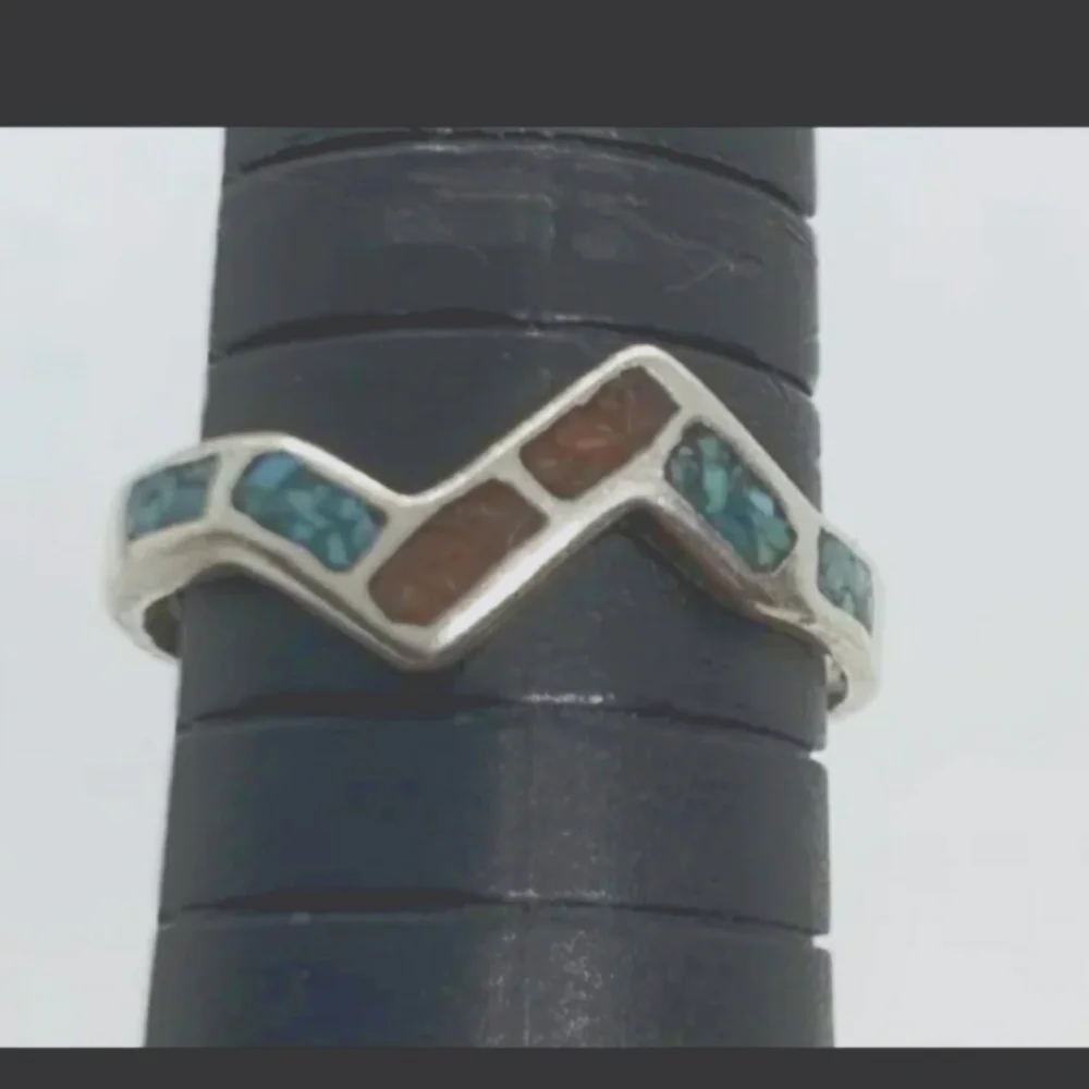 STETLING SILVER TRIBAL RING - Picture 1 of 4